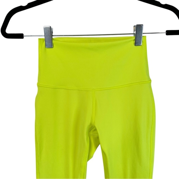 Lululemon Wunder Under Neon Yellow Luxtreme Tight 25" High Rise Size 2 - Picture 4 of 10